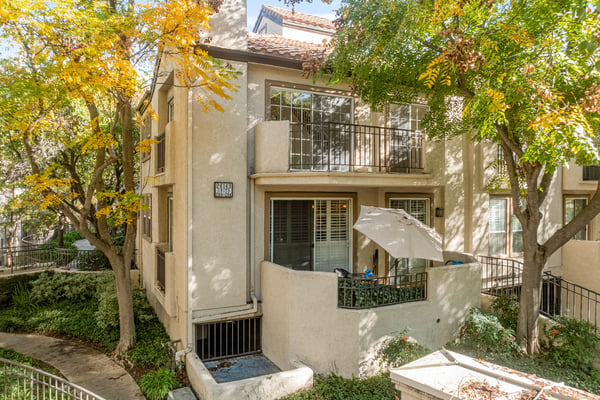 24143 Del Monte Drive, #284, Valencia, CA
