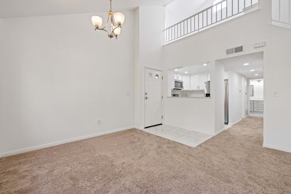 24143 Del Monte Drive, #284, Valencia, CA