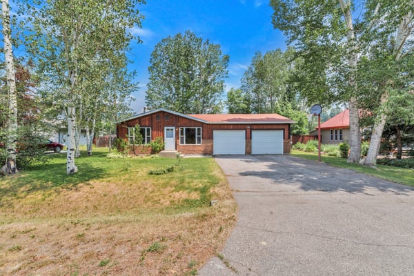 610 Pamela Ln, Steamboat Springs, CO