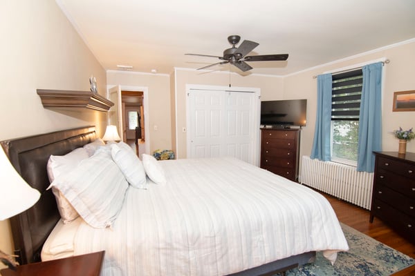 2 Ritchie Place, Saratoga Springs, NY