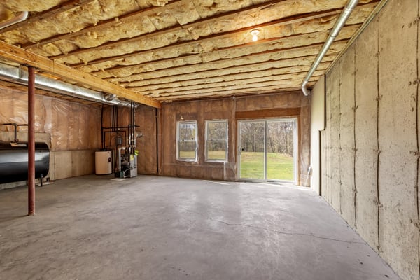 20 Victoria Dr, Leicester, MA