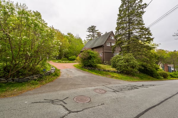 23 Golf Links Road, Bedford, NS