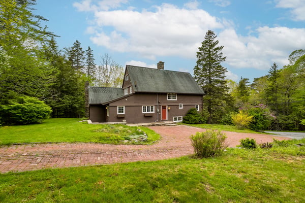 23 Golf Links Road, Bedford, NS