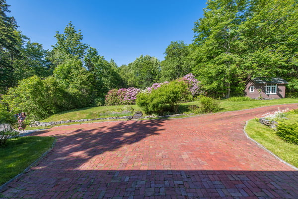 23 Golf Links Road, Bedford, NS