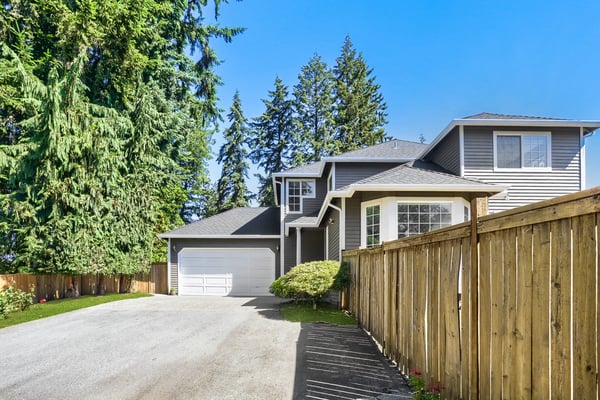 724 N 190th St, Shoreline, WA