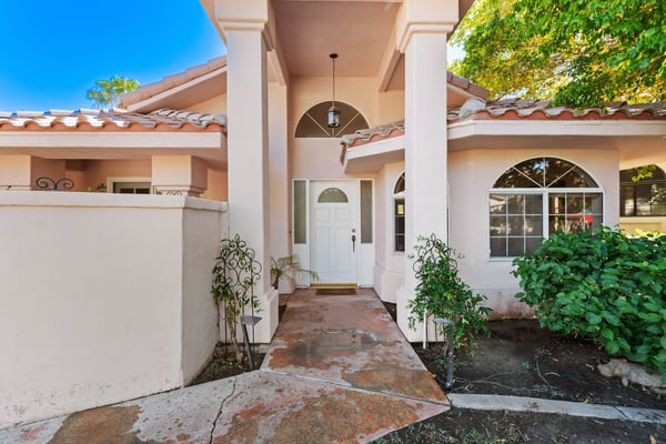 54400 Avenida Carranza, La Quinta, CA