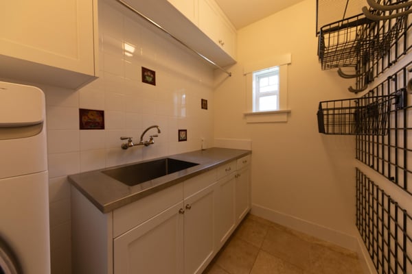 5512 Ranchito Avenue, Sherman Oaks, CA