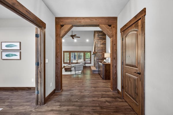 11514 N Blue Jay Loop, Hayden, ID