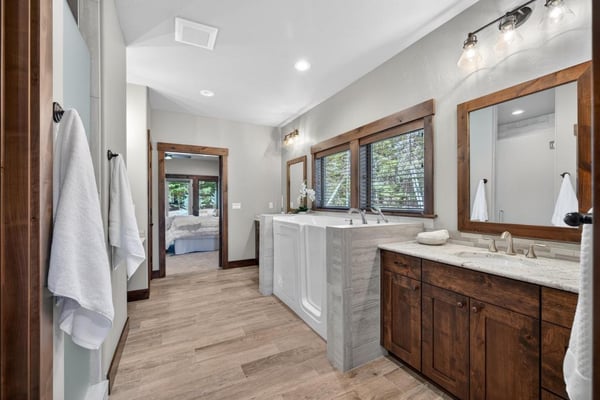11514 N Blue Jay Loop, Hayden, ID