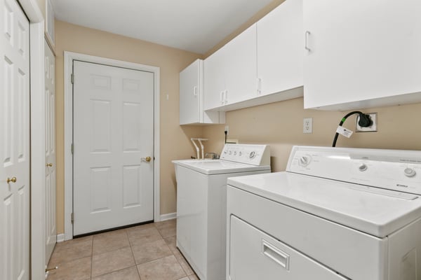 502 Leah Court, Gibsonia, PA