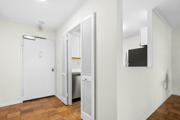 9 Hawthorne Place #15H, Boston, MA