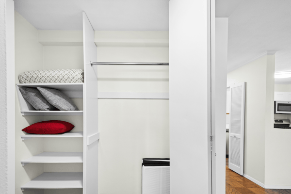 9 Hawthorne Place #15H, Boston, MA