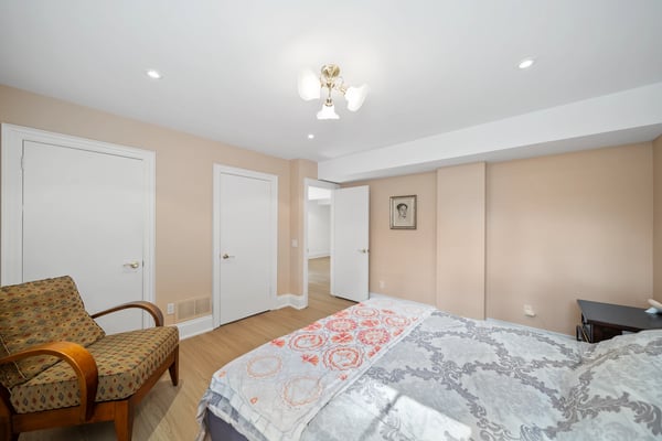 7 Purling Place, Banbury, Toronto, ON