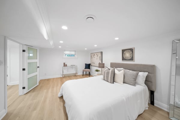 69 Squires Ave, Toronto, ON