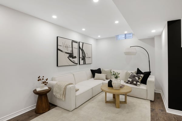 55 Dylan St, Vaughan, ON