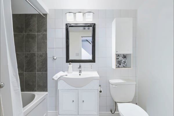 22 Murray Street, Barrie, ON