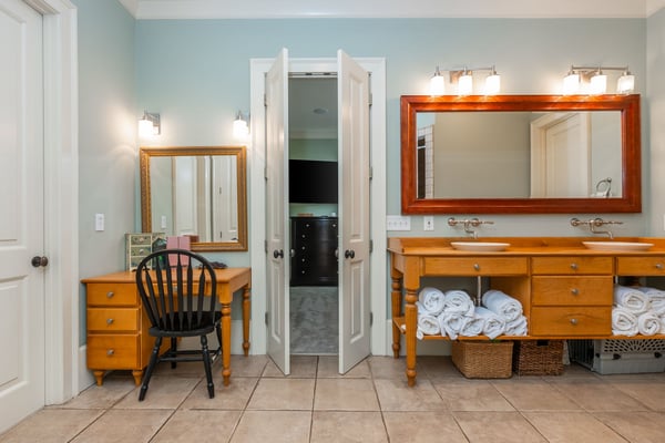 360 Kent Road, Roswell, GA