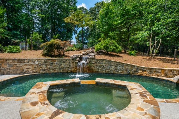 360 Kent Road, Roswell, GA