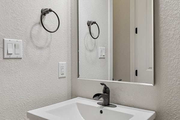 16313 Leopold Trail, Austin, TX