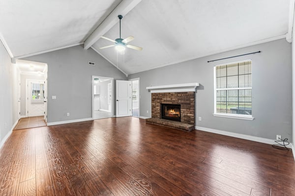 1600 S 26th Pl, Rogers, AR