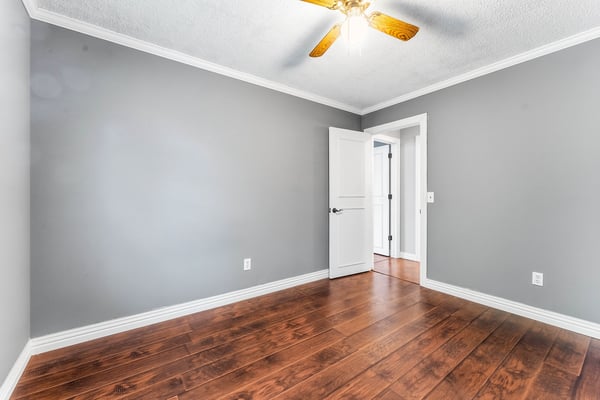 1600 S 26th Pl, Rogers, AR
