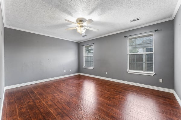 1600 S 26th Pl, Rogers, AR
