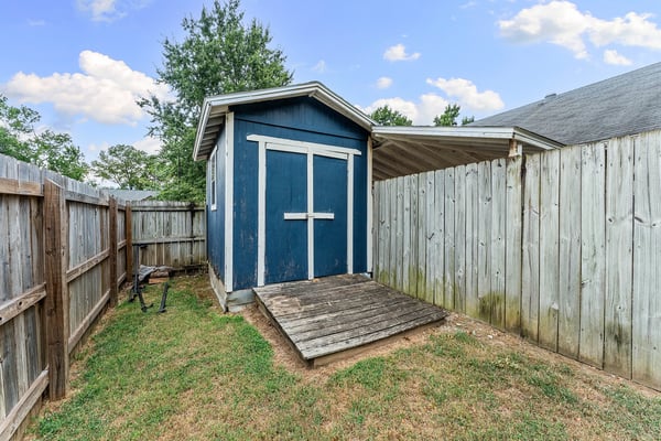 1600 S 26th Pl, Rogers, AR