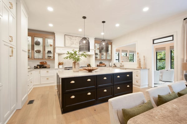 2975 Woodvale Court, Alpharetta, GA