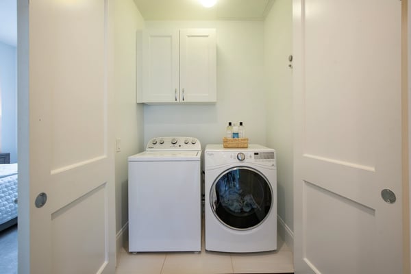 58 Canton Street, Unit #302, Alpharetta, GA