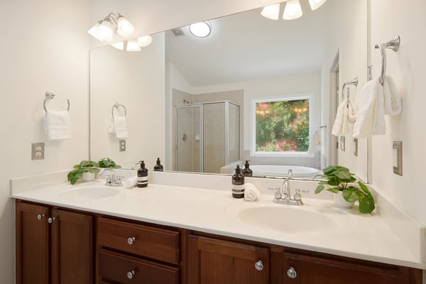 204 Northbrooke Court, Woodstock, GA