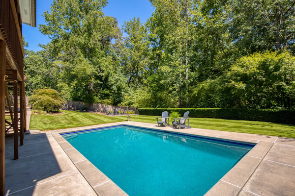 1175 Jennifer Oaks Drive, Alpharetta, GA