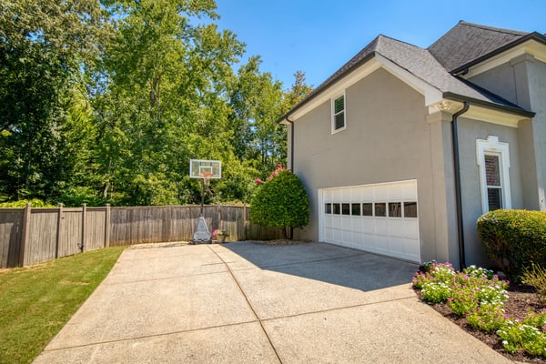 1175 Jennifer Oaks Drive, Alpharetta, GA