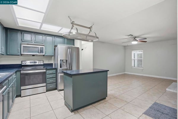 4512 Deer Ridge Way, Antioch, CA