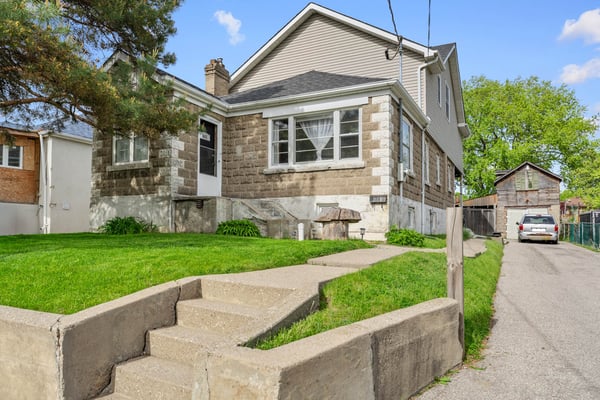 601 Pharmacy Ave., Scarborough, ON