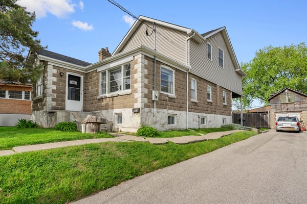 601 Pharmacy Ave., Scarborough, ON