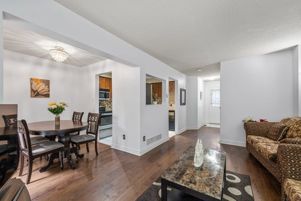 4 Sunshine Dr., Richmond Hill, ON