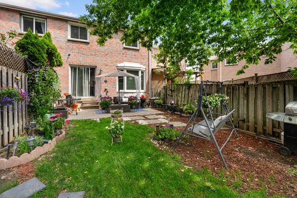 4 Sunshine Dr., Richmond Hill, ON