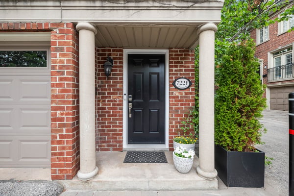 722F Kingston Rd., Toronto, ON