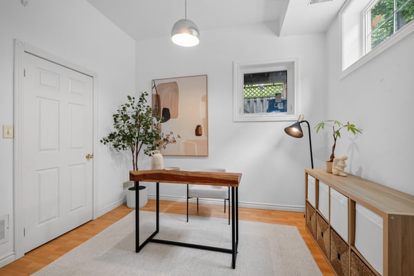 722F Kingston Rd., Toronto, ON