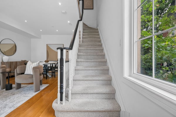 722F Kingston Rd., Toronto, ON