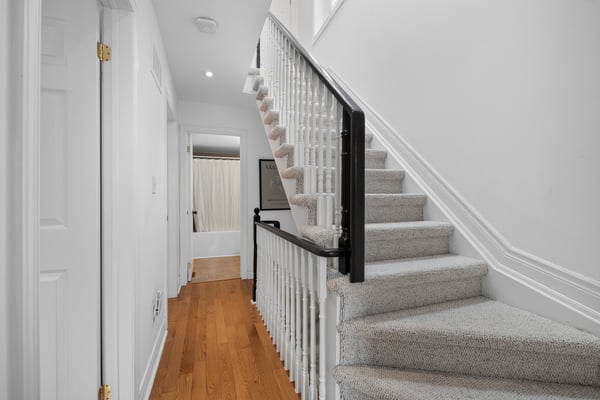722F Kingston Rd., Toronto, ON