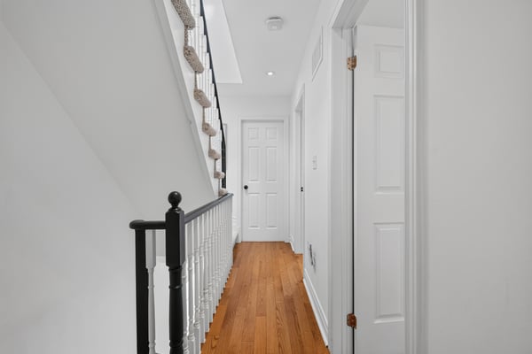 722F Kingston Rd., Toronto, ON