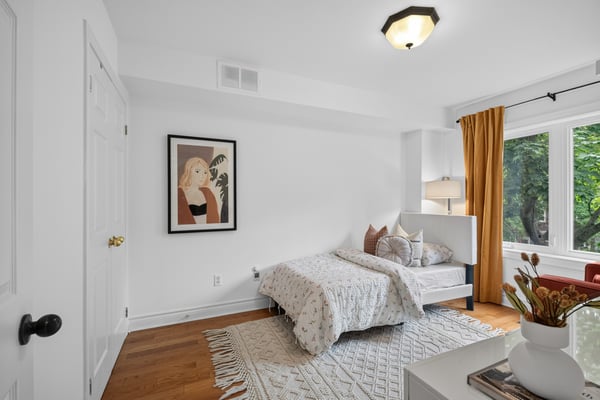 722F Kingston Rd., Toronto, ON