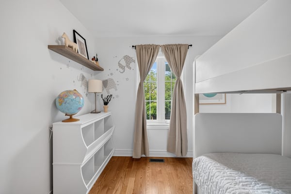 722F Kingston Rd., Toronto, ON