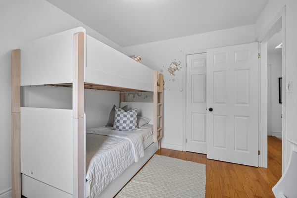 722F Kingston Rd., Toronto, ON