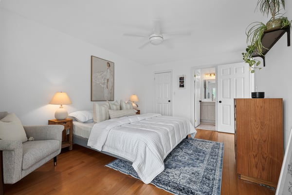 722F Kingston Rd., Toronto, ON