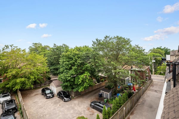 722F Kingston Rd., Toronto, ON