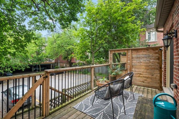 722F Kingston Rd., Toronto, ON