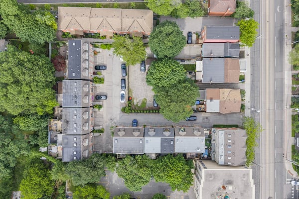 722F Kingston Rd., Toronto, ON