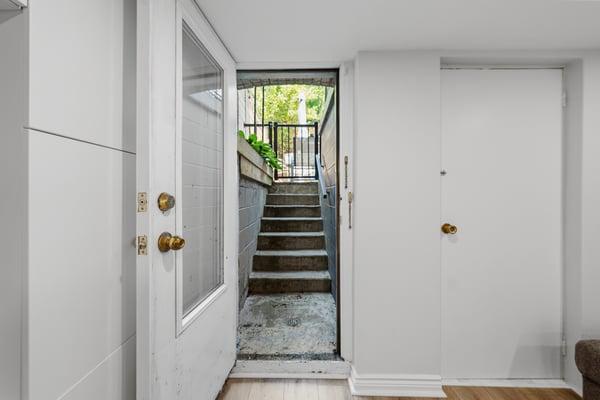 4 Normanna Ave., Toronto, ON